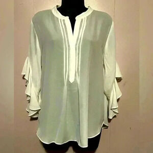 VINCE CAMUTO Split Neck Ruffle Butterfly Sleeve Blouse Women's M White Pleated